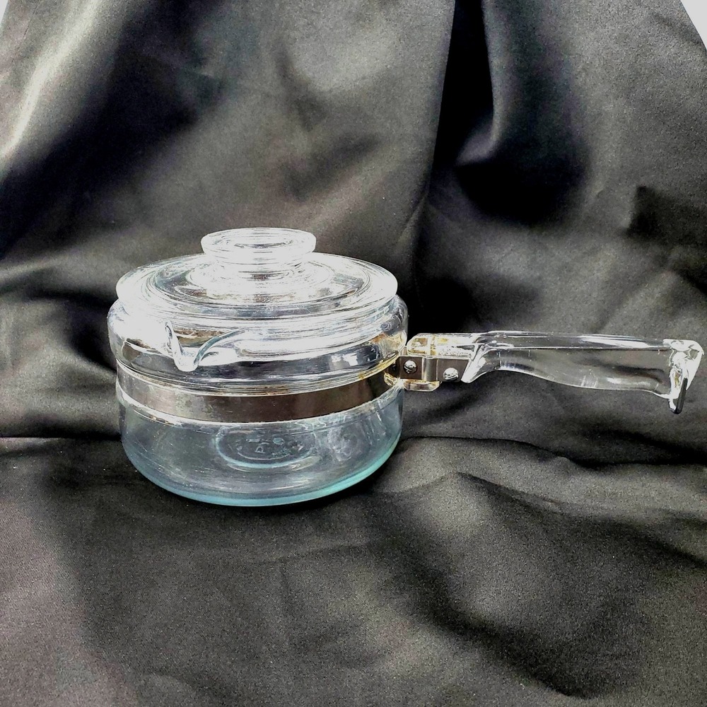 Vintage Pyrex Flameware Clear Glass Saucepan with Lid and Handle 6212-B 1 Quart
